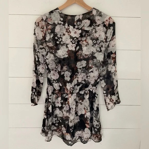 Intermix Dress - Picture 2 of 4